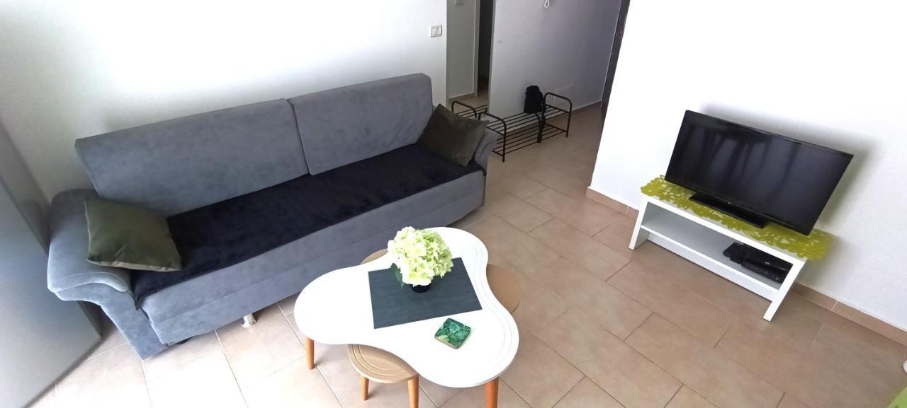 Green Apartment Sarande